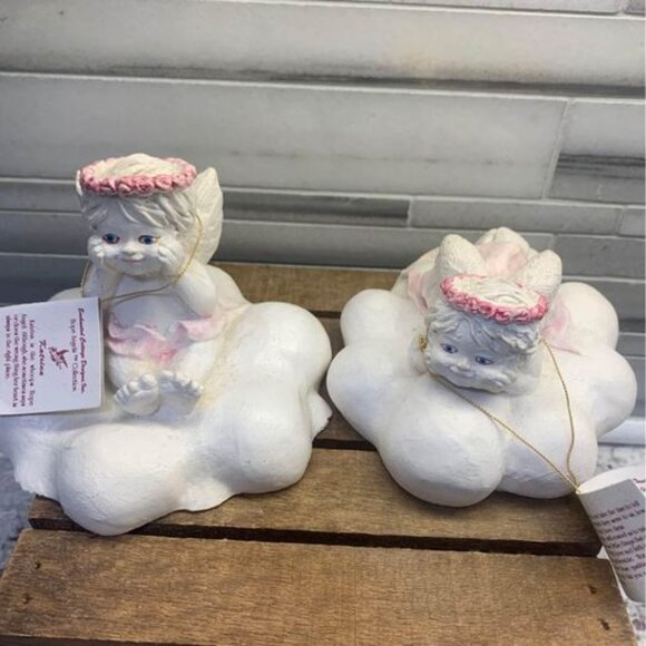 Set of Two Enchanted Cottage Design Cherubs on a Cloud Limited Edition Figurines - Picture 1 of 10